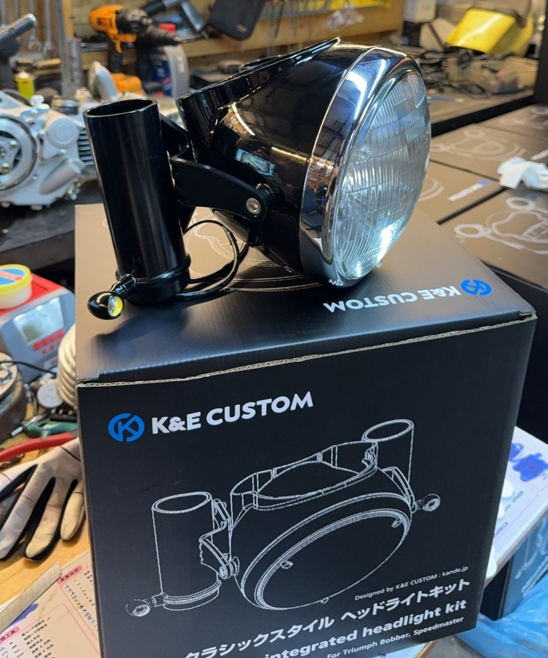 クラシックスタイル ヘッドライトメーター一体化キット METER-INTEGRATED HEADLIGHT KIT for Ttriumph Bonneville Bobber/Speedmaster